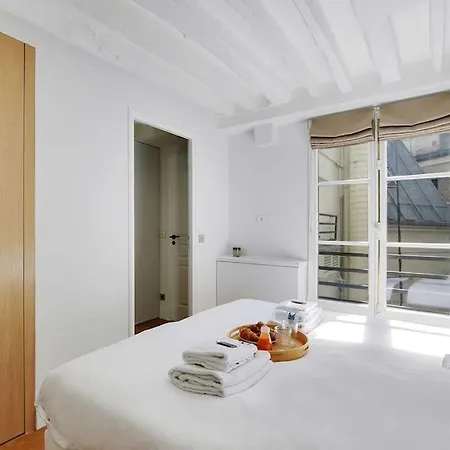 Apartment Wonderful 3bedr Saint Honore