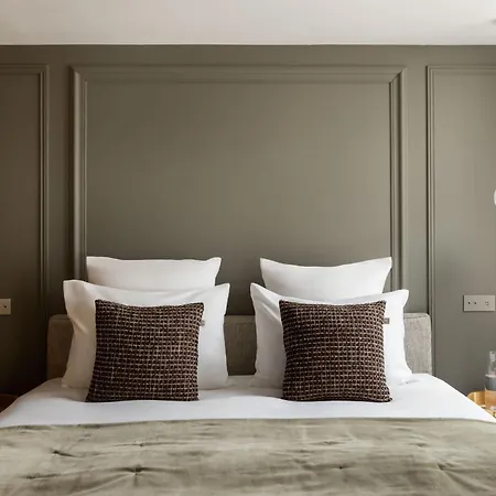 Wonderful 3bedr Saint Honore Apartman Párizs
