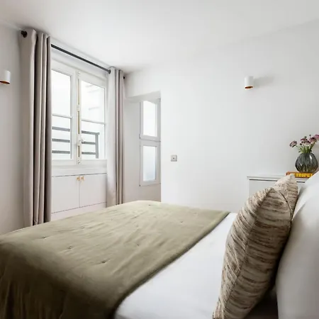 Wonderful 3bedr Saint Honore Apartman *