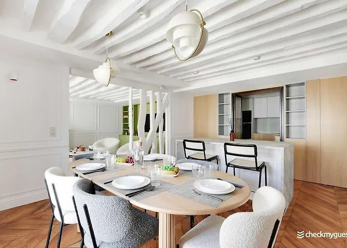 Wonderful 3bedr Saint Honore